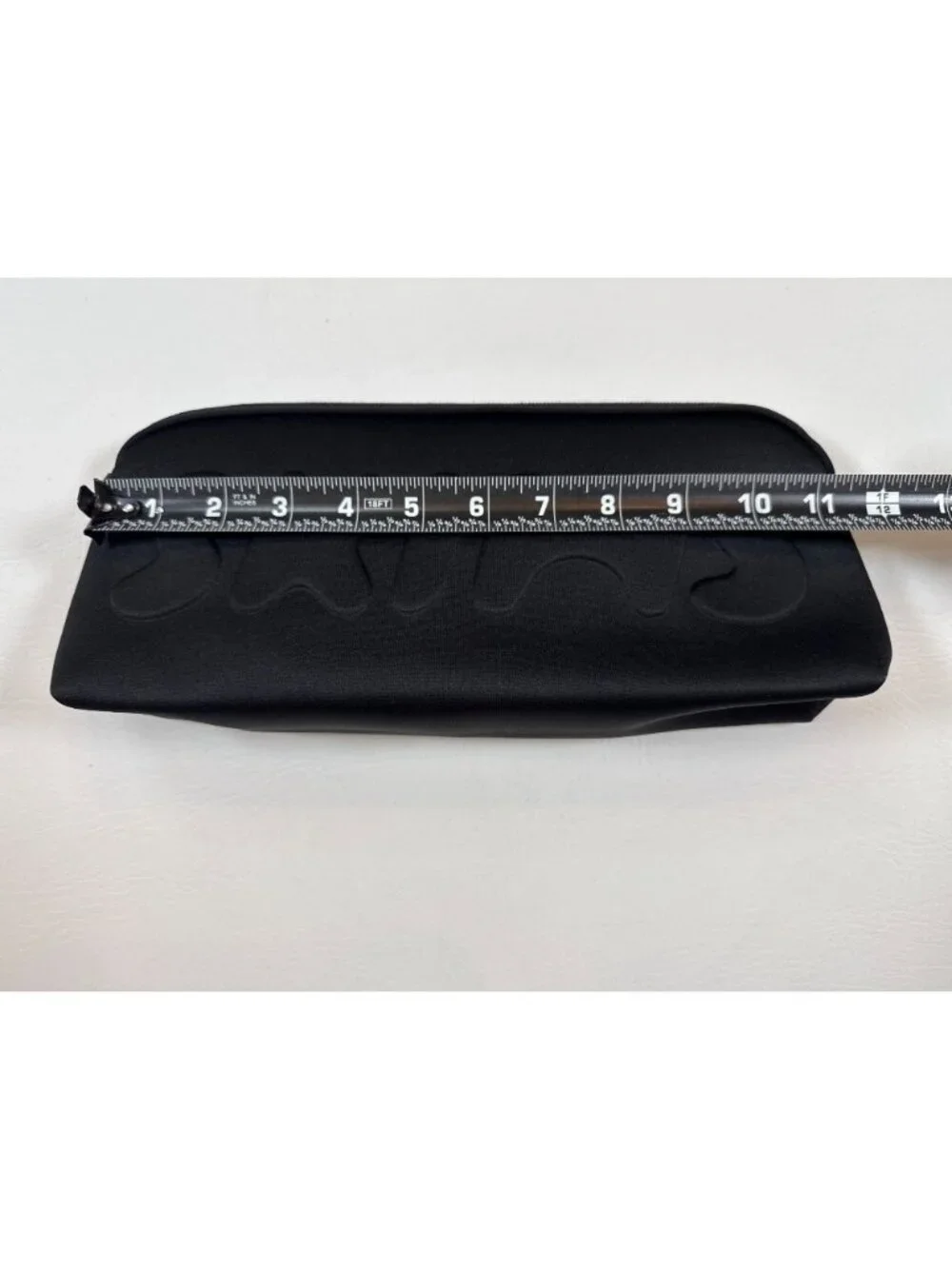 Skims Neoprene Clutch Zip Pouch in Soft Black